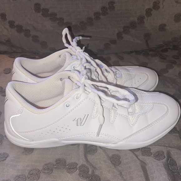 Varsity Cheer Shoes - Picture 7 of 8